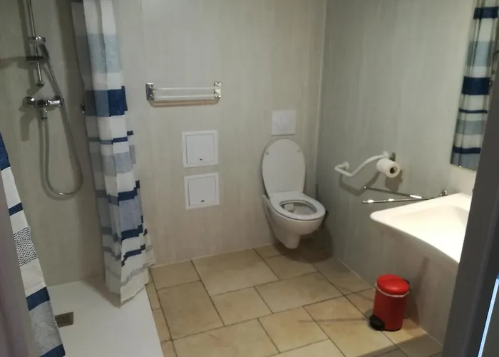 Le Potager Oda ve Kahvaltı Saint-Georges-de-Monclard